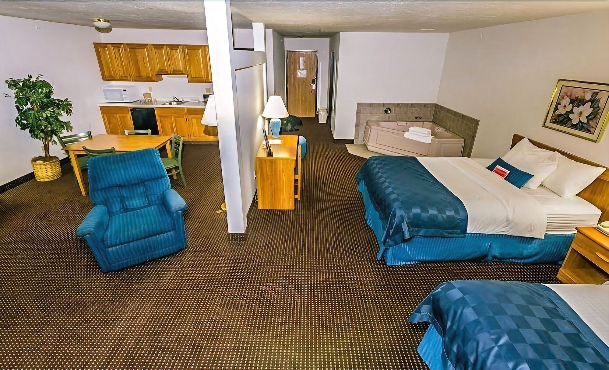 Ramada By Wyndham Hancock Waterfront Esterno foto